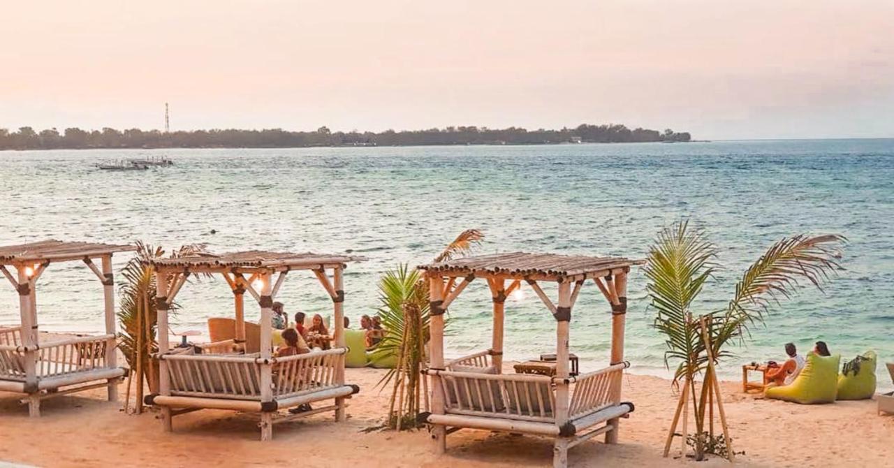 Puri Air Beach Resort & Spa Gili Air Exterior photo